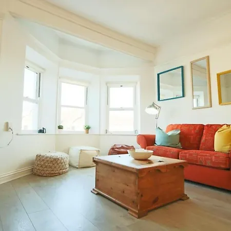 Manilla 3 Bedroom Floor Flat *